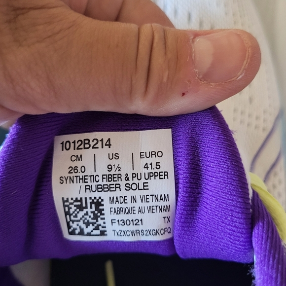 Asics White and Purple Running Shoes, Size 9.5 - Picture 7 of 7